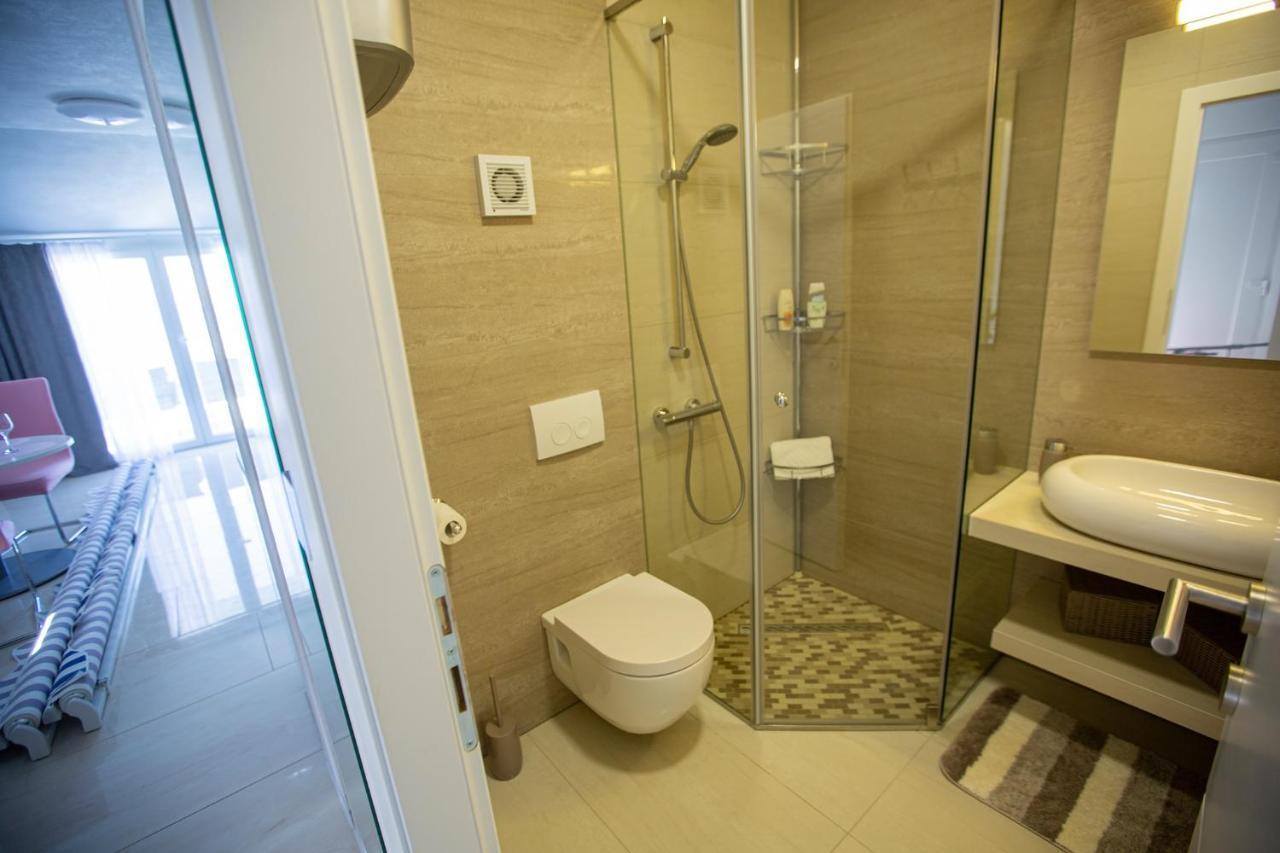 Apartamento Mayana Cesarica Exterior foto